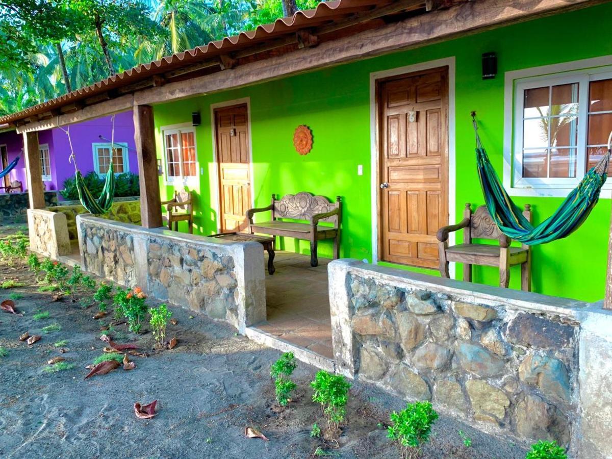 Hotel Oasis & Surf Camp Santa Catalina Exteriör bild