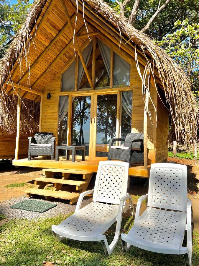 Hotel Oasis & Surf Camp Santa Catalina Exteriör bild