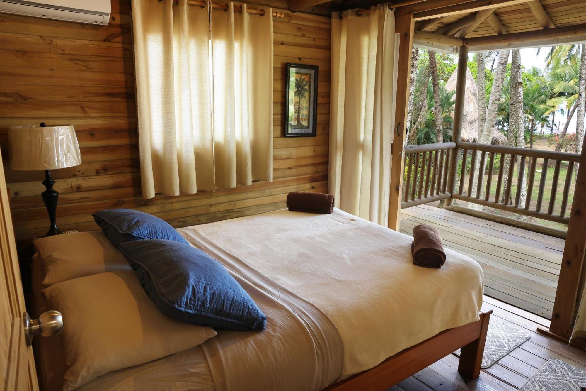 Hotel Oasis & Surf Camp Santa Catalina Exteriör bild